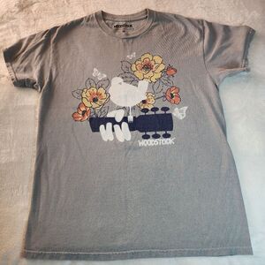 Woodstock Light Grey Tshirt With Graphic Size Medium